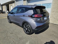 Options: Sieges chauffants Volant chauffant Démarreur à distance Caméra de recul HD Bluetooth Carpla... (image 2)
