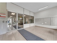 175 Park St: Fall Into Savings: Lease Now & Get 1 Month FREE on a 13-Month Lease! Open House: Thursd... (image 7)