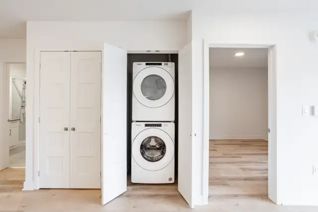 3 1/2 NEUF et SPACIEUX, Metro Pie-IX (1er mois GRATUIT) in Long Term Rentals in City of Montréal - Image 5
