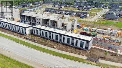 4400 LAURIER PARKWAY Unit# 222 LaSalle, Ontario