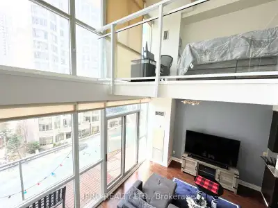 AD #3159 Stunning Loft in the Heart of Downtown Mississauga. Rare Offering for Sale A Loft Style Uni...