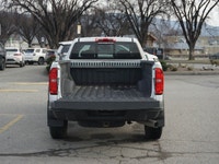 2020 Chevrolet Colorado ZR2 Extended Cab Rugged, capable, and ready for both adventure and hauling t... (image 6)