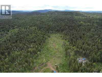 Great 10 acres building with a view and backing on to crown land. Located just 20 minutes from town...