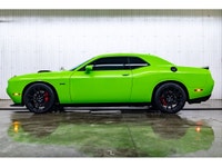 **ACCIDENT FREE - MECHANICALLY CERTIFIED** 38,278 KM This 2023 Dodge Challenger R/T Shaker is powere... (image 2)