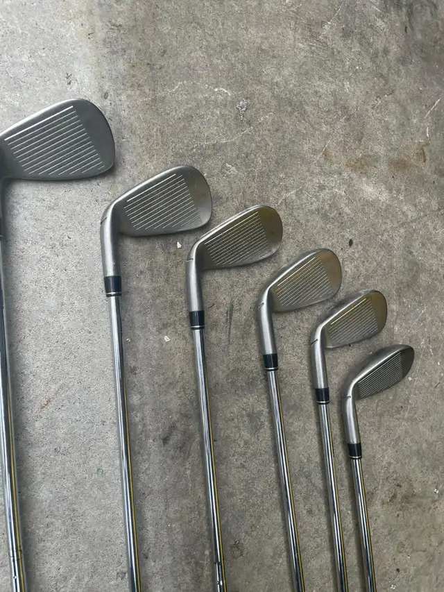 TaylorMade RBZ Right Handed Golf Clubs - 6 Available to buy in Golf in City of Toronto - Image 3