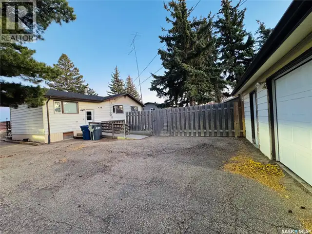 522 1st STREET E Lafleche, Saskatchewan in Houses for Sale in Moose Jaw - Image 32