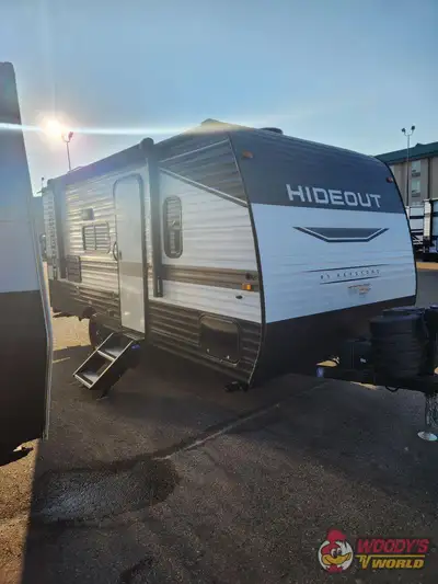 Specifications and Features: Length (ft): 21'5 Width (ft): 8'0 Height (ft): 10'2 Dry Weight (lbs): 3...