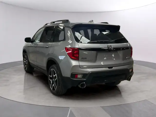 2023 Honda Passport Touring Touring AWD in Cars & Trucks in Lethbridge - Image 4