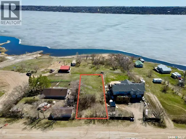 1300 Willow AVENUE Saskatchewan Beach, Saskatchewan in Land for Sale in Moose Jaw - Image 2