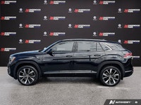 Come see this 2024 Volkswagen Atlas Cross Sport Execline before it's too late! *This Volkswagen Atla... (image 1)