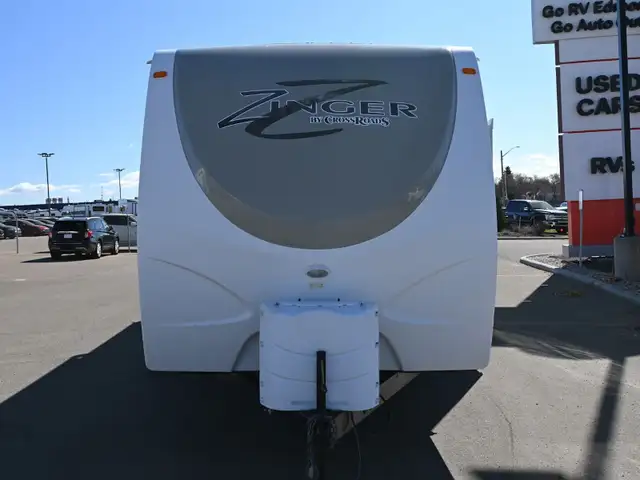 2014 Zinger ZT32QB in Travel Trailers & Campers in St. Albert - Image 3