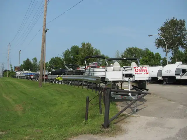 2026 GET PRE-APPROVED BEFORE YOU SHOP- SAVE LARGE-EASY FINANCING in Travel Trailers & Campers in Ottawa - Image 6