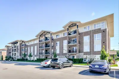 Welcome to 213-45 Kingsbury Square, where style, space, and convenience come together in Guelph's vi...