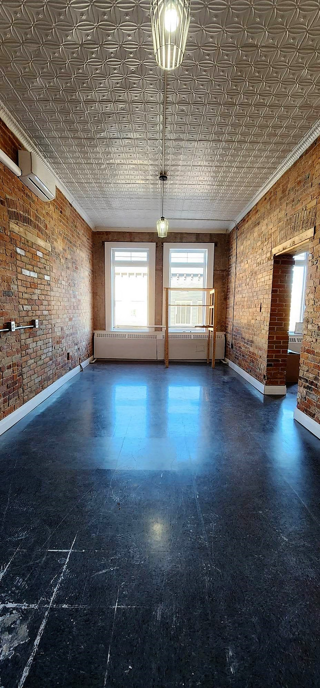 Beautiful Studio for Rent in Commercial & Office Space for Rent in Pembroke