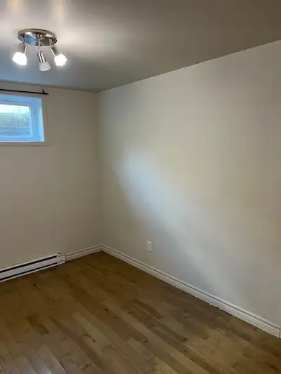 5 ½ à louer, dispo 1er juillet – demi-sous-sol à Ste-Foy