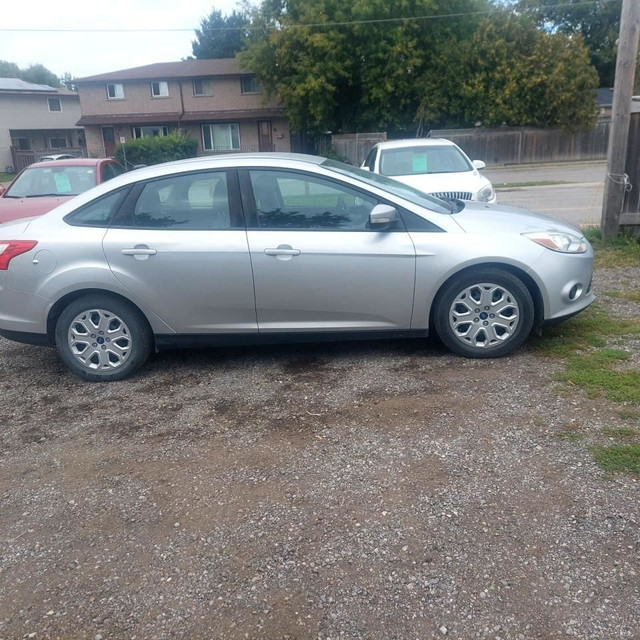 2013 Ford Focus 4DR SDN SE in Cars & Trucks in Oshawa / Durham Region - Image 2