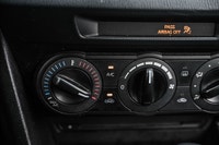 | Bluetooth | Air climatisé Coussin gonflable pour le conducteur,Coussin gonflable pour le passager,... (image 9)