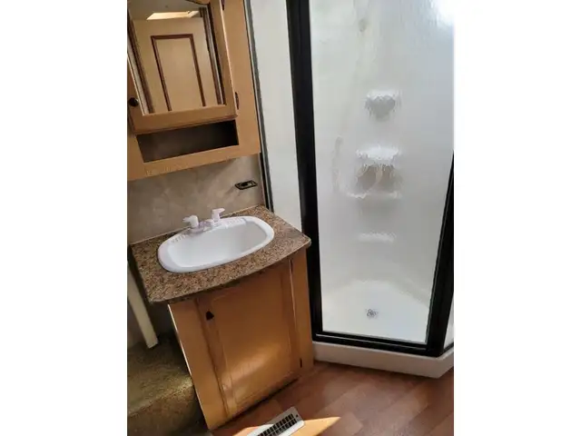 2009 K-Z Spree 285 RLS in Travel Trailers & Campers in Penticton - Image 12