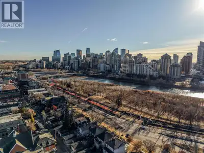 This two-bedroom unit in Hillhurst is located in one of Calgary’s most desirable and walkable commun...