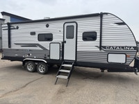 The popular 243RBS is the ideal couple’s coach! This floorplan boasts a full-size super slide with b... (image 3)