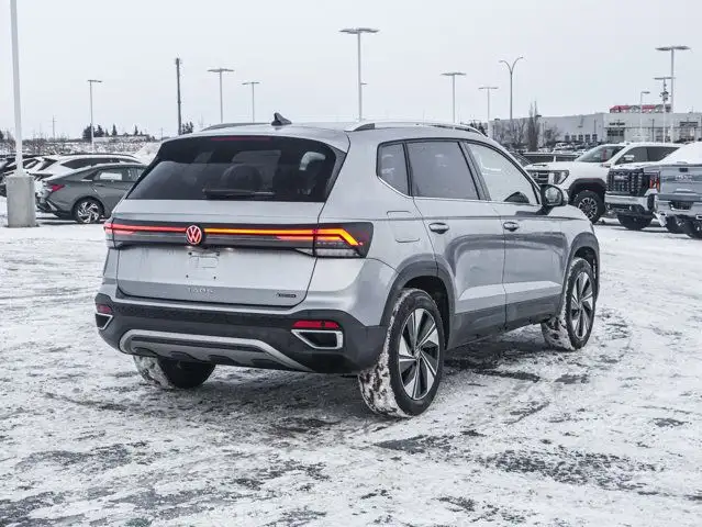 2025 Volkswagen Taos Comfortline 1.5T 4MOTION in Cars & Trucks in Strathcona County - Image 10