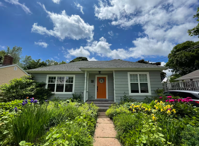 Bright & Comfortable 2-Bedroom Home in Charlottetown Enjoy comfortable living in this inviting 2-bed...