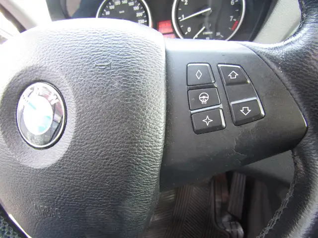 2009 BMW X5 XDrive30i ,7 Pass, Pano, Leather, Memory, Alloy, *Ce in Cars & Trucks in Mississauga / Peel Region - Image 22