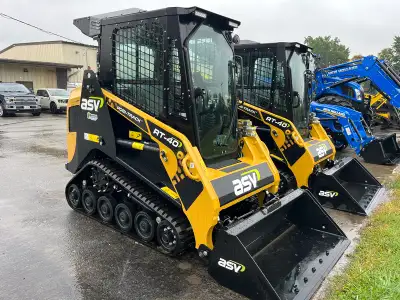 40hp Yanmar diesel power, MAX door, joysticks , suspension seat, 48in. bucket, HVAC cab units in sto...