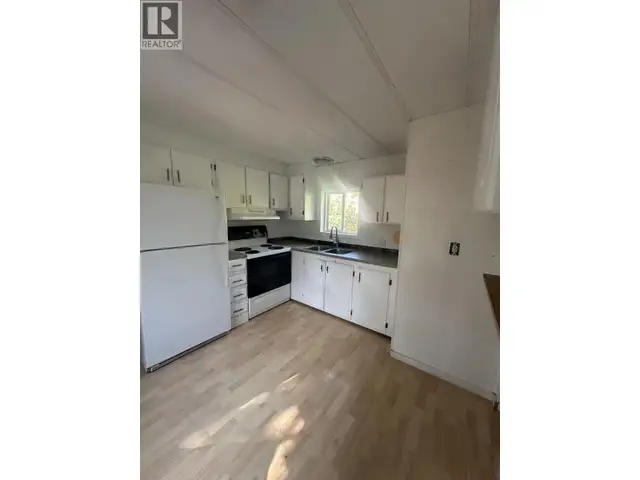 8724 75 STREET Fort St. John, British Columbia in Houses for Sale in Fort St. John - Image 29