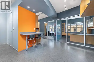 AWESOME Office Space for Lease in a Prime Downtown ST. CATHARINES Location!! Elevate your business w...