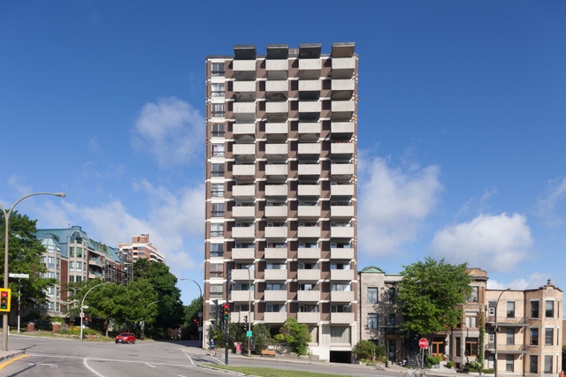 1 Cote-Sainte-Catherine — photo 1