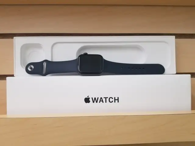 Apple Watch Series 3 4 5 6 NEW CHARGERS 1 Year WARRANTY in Cell Phones in Calgary - Image 5