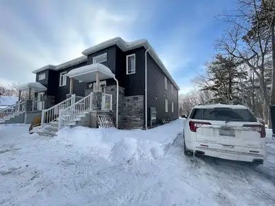 Coming Soon $1900 + Hydro 2 bedroom main floor unit in a quiet triplex on Alfred, close to Anne St....