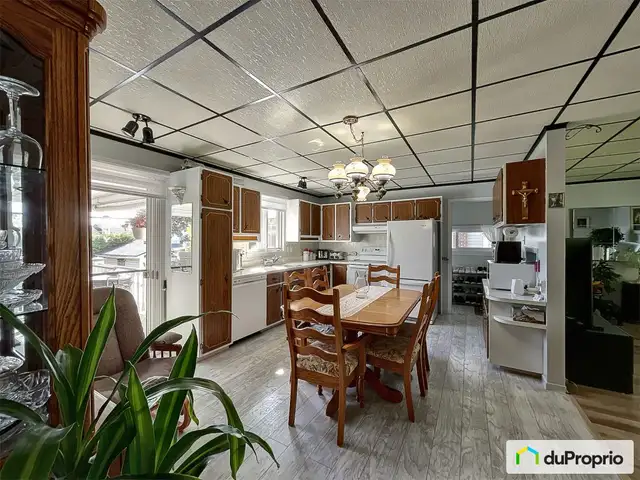 $410,000 - Bungalow for sale in Sherbrooke (Jacques-Cartier) in Houses for Sale in Sherbrooke - Image 7