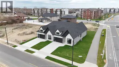 DeThomasis Custom Home-Ranch Semi, 2 Bdrm, 2 Bth, Silverleaf Estates-Nestled Btwn Huron Church & Dis...