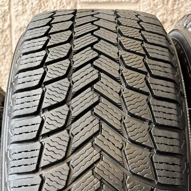 (98%) 4x 235/60R18 Michelin Winters w/ MB GLC Rims in Tires & Rims in City of Toronto - Image 5