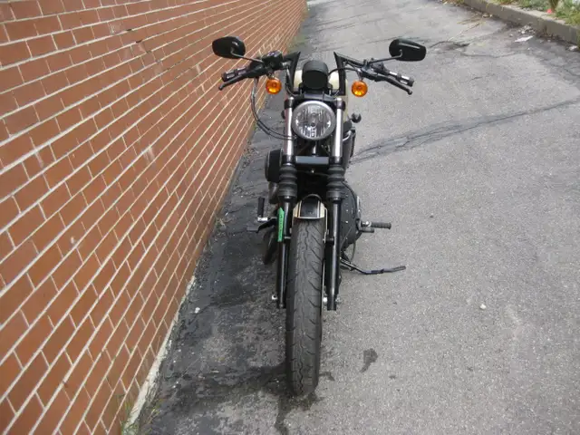 2014 Harley-Davidson XL883N Iron in Street, Cruisers & Choppers in City of Toronto - Image 10