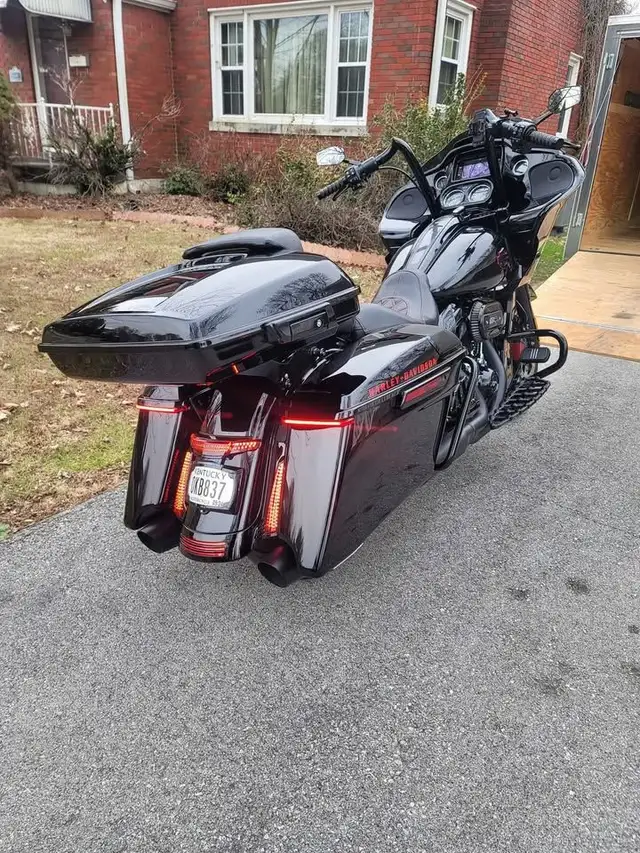 2021 HARLEY-DAVIDSON ROAD GLIDE-FINANCE AVAILABLE!  in Street, Cruisers & Choppers in Winnipeg - Image 5