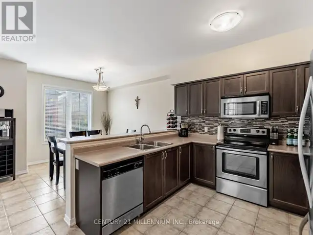 111 CEDAR LAKE CRESCENT Brampton (Bram West), Ontario in Condos for Sale in Mississauga / Peel Region - Image 11