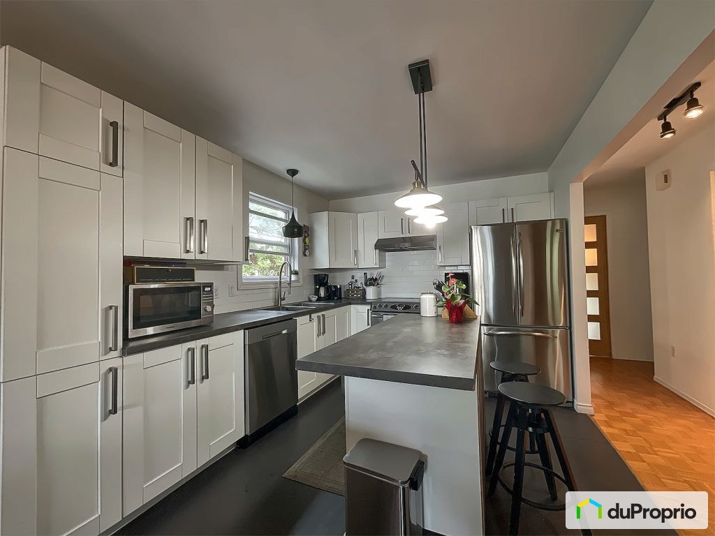 $624,000 - Bungalow for sale in Longueuil (St-Hubert) — photo 3