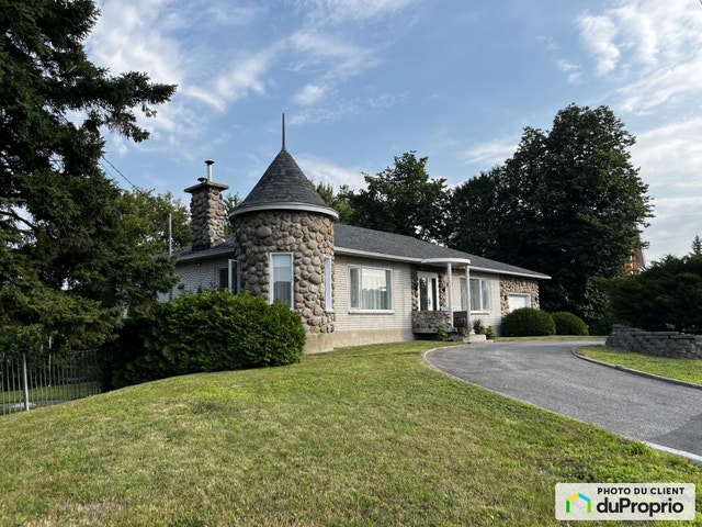 $680,000 - Bungalow for sale in L'Assomption — photo 1