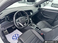 Navigating your daily commute gains confidence and comfort in this 2024 Volkswagen Jetta Comfortline... (image 9)