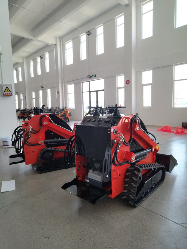 Mini Skid Steer Tracked Compact Loader – Heavy-Duty T380 & T460 in Other Business & Industrial in Winnipeg - Image 3
