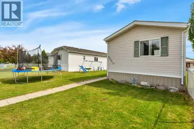 Welcome to 4520 59 Street, Rocky Mountain House (Creekside). 1998, 16' x 76' mobile home. This prope...