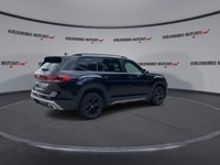 // ACCIDENT FREE!! // This 2025 Volkswagen Atlas Peak Edition 2.0 TSI 4MOTION is a bold and capable... (image 7)