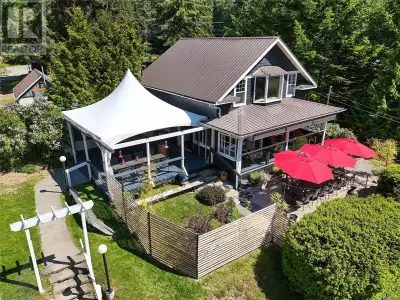 Welcome to a beautiful 1-acre commercial zoned (C1(a)) property in the heart of the village with vie...