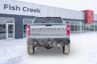 Dominate every terrain with the powerful 2021 Chevrolet Silverado 1500 LT Trail Boss. This robust Cr... (image 5)