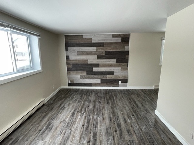 701 Wellington Ave - 1 BR - available NOW! 2