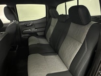 See Dealer Website for Details. 2022 Toyota Tacoma 4x4 Double Cab Auto - TRD/SPORT/CREW/NAVI/22KM! E... (image 6)