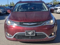 Come see this 2017 Chrysler Pacifica Touring-L Plus. Its Automatic transmission and Regular Unleaded... (image 2)